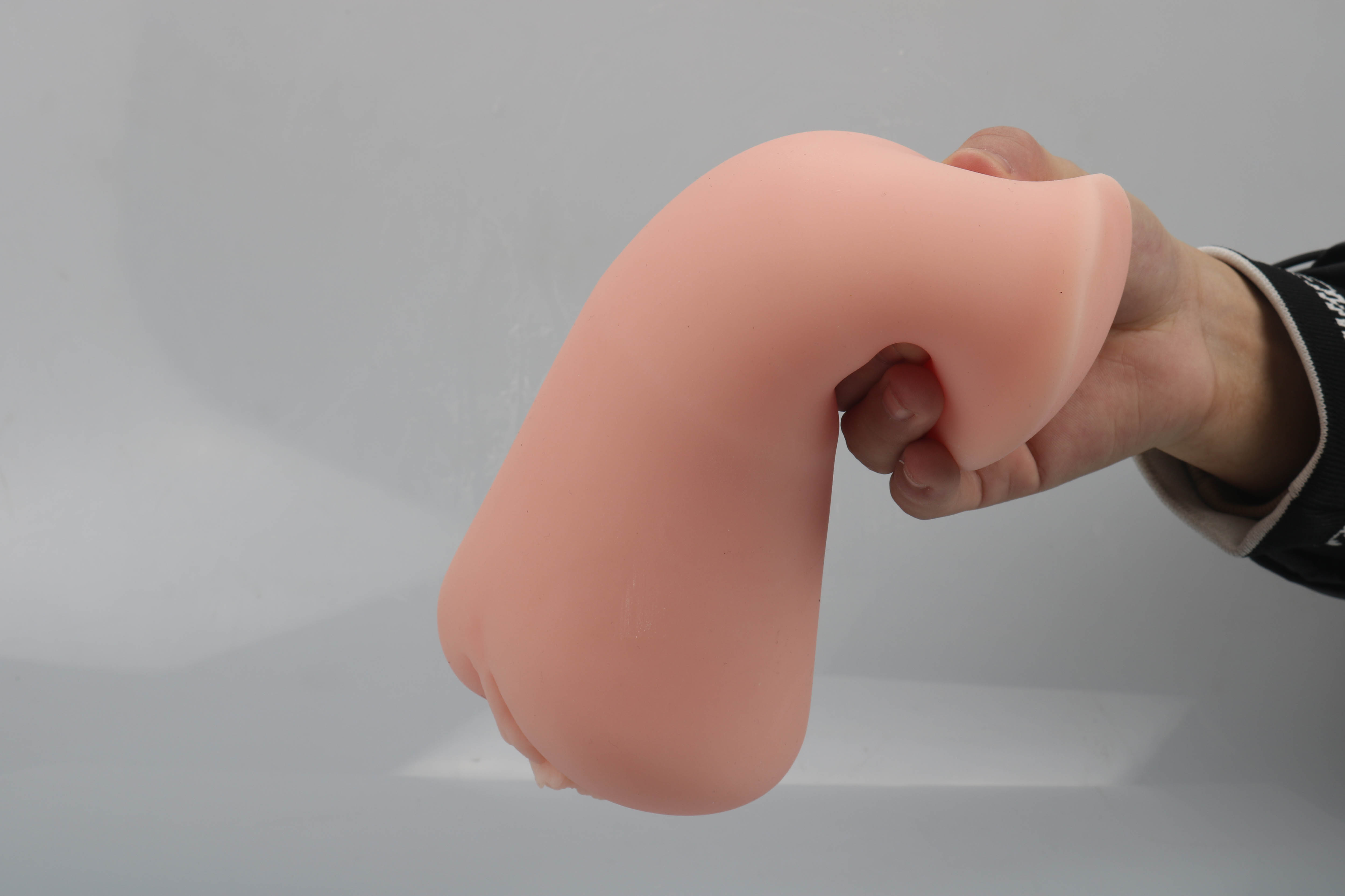 Lovefactor恋爱幻想评测，独创三层材料杯，极致的包裹感！