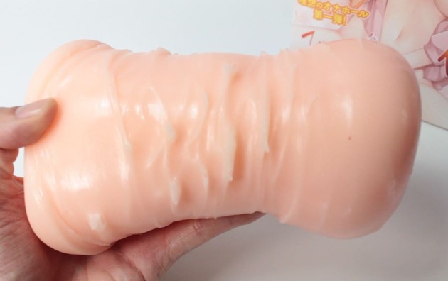 汤玛托易士“AI女友爱酱”评测（中刺激）！全球首个由AI设计通道的飞机杯？！