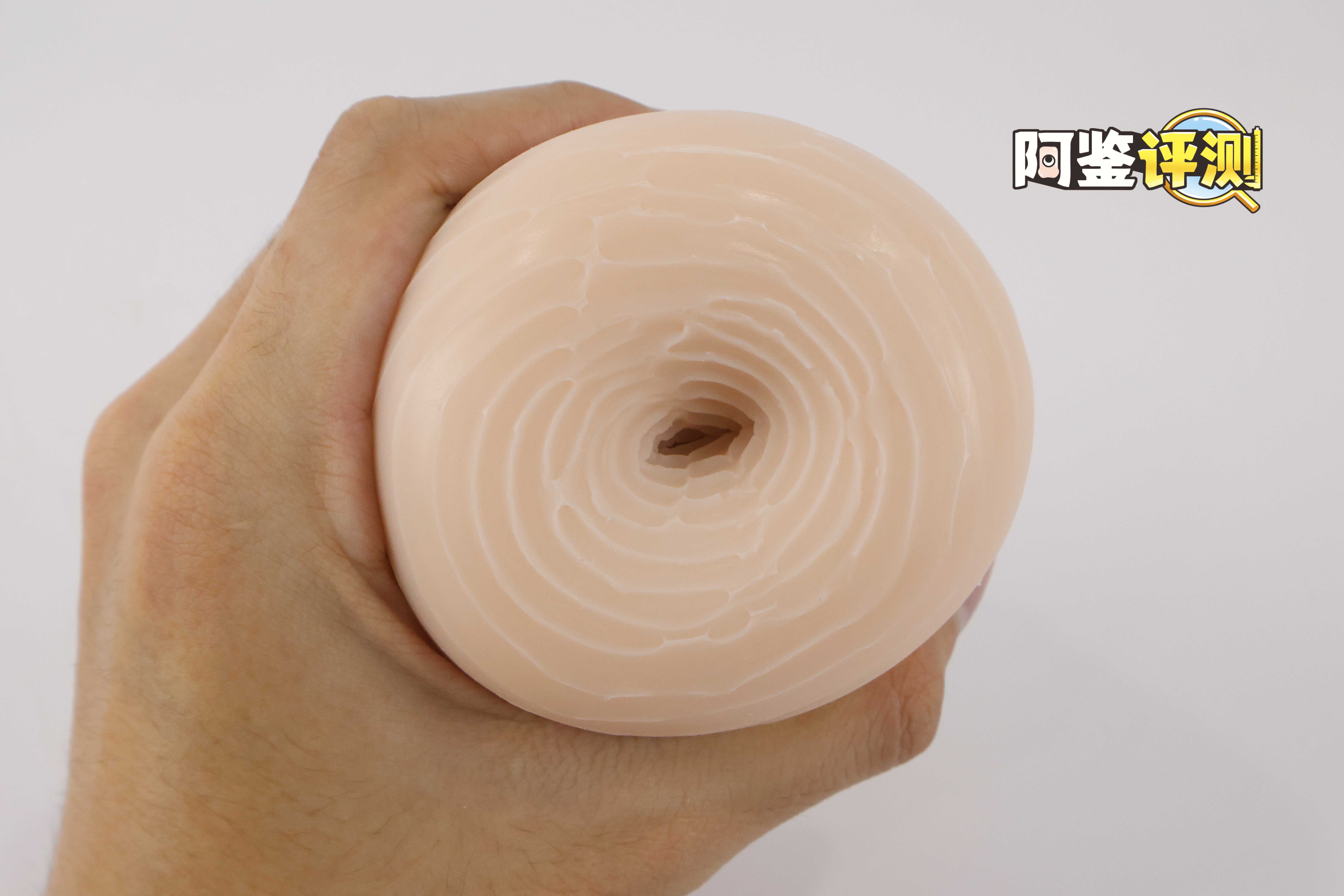 杯多多-“七彩罐娘”评测!隐蔽型的可乐罐飞机杯,图一乐还是真实用?(上:红,黄,橙)