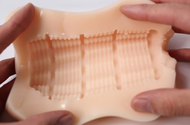 魔眼—“星之公主”评测!软胶的经典五角星波浪,半途而废的摩擦感通道