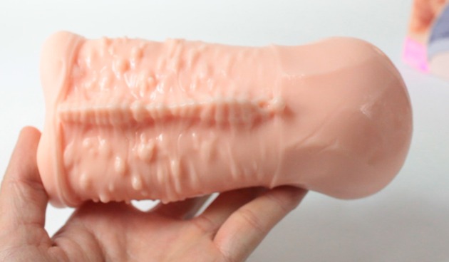 对子哈特——“元气女大生”评测!小众的“咬合式”排气飞机杯,真空软榨机!