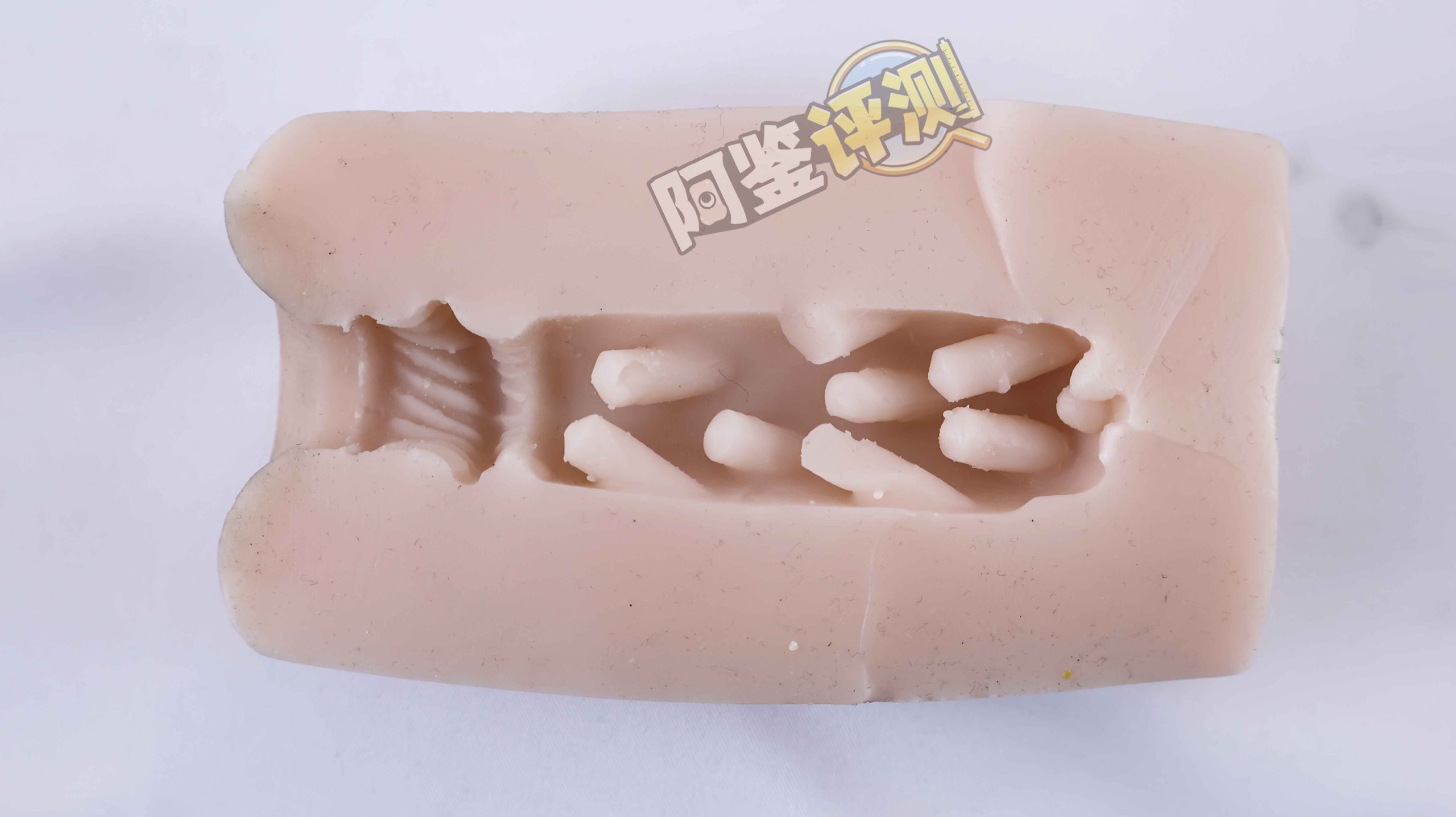 杯多多-“七彩罐娘”评测!隐蔽型小杯,图一乐还是真实用?(下:紫,粉,绿,蓝)