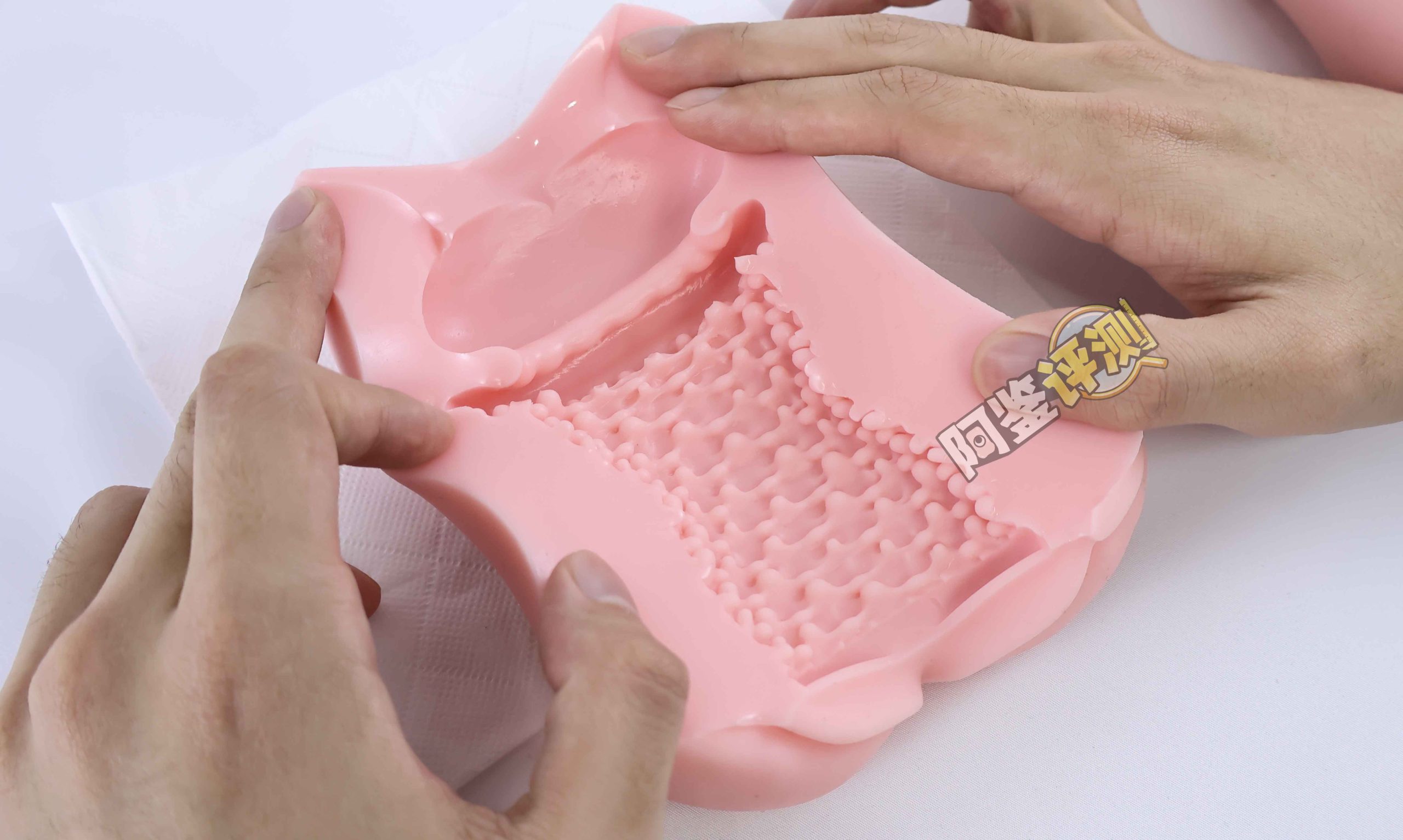 对子哈特—“真实17岁+G19八代”评测！完全相同的翻版倒模，简单粗暴的按摩结构！