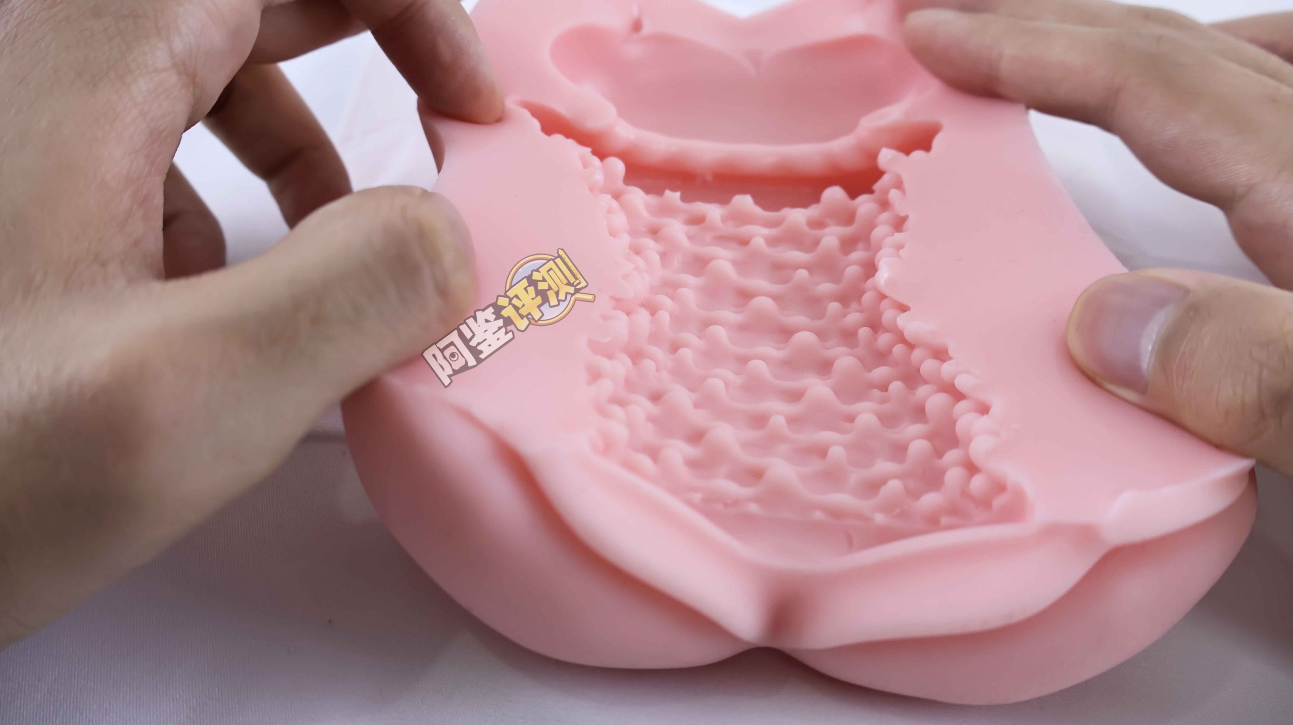 对子哈特—“真实17岁+G19八代”评测！完全相同的翻版倒模，简单粗暴的按摩结构！