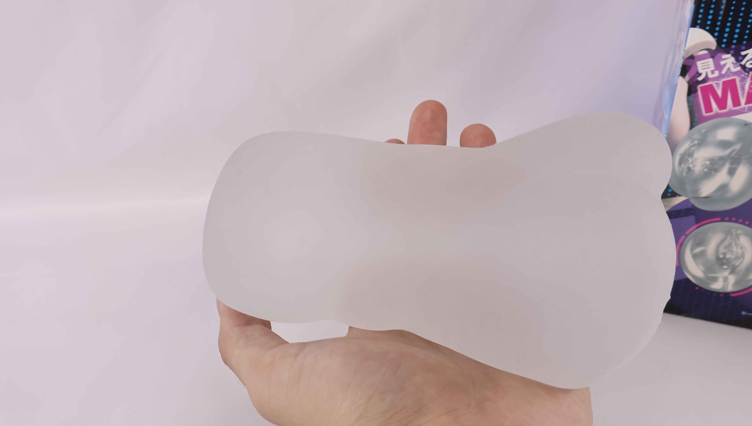 LoveFactor——“纯白机娘”评测！比起透明的核心卖点，胶体的黏着感给我印象更深...