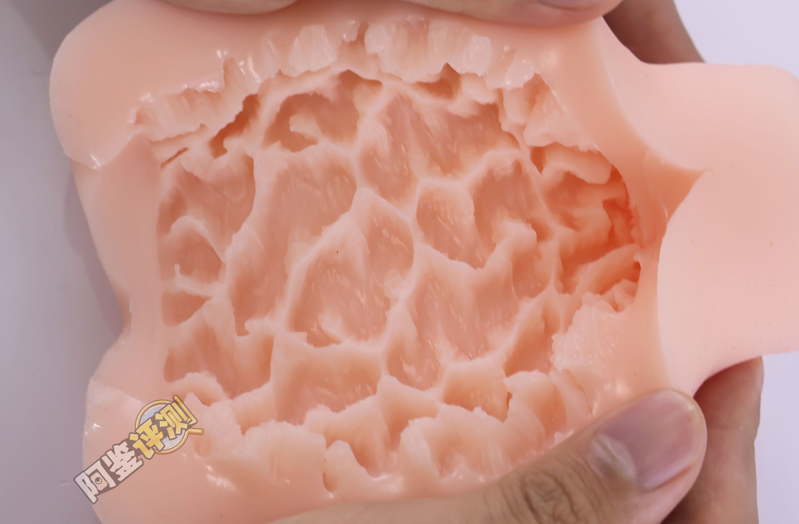 汤马托易士——“超昂闪忍”评测！这个超小众的联名肉片款，居然还相当好用