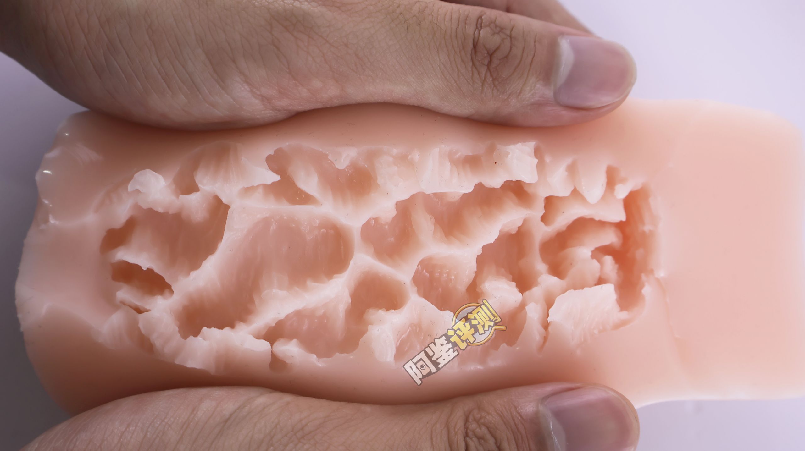 汤马托易士——“超昂闪忍”评测！这个超小众的联名肉片款，居然还相当好用