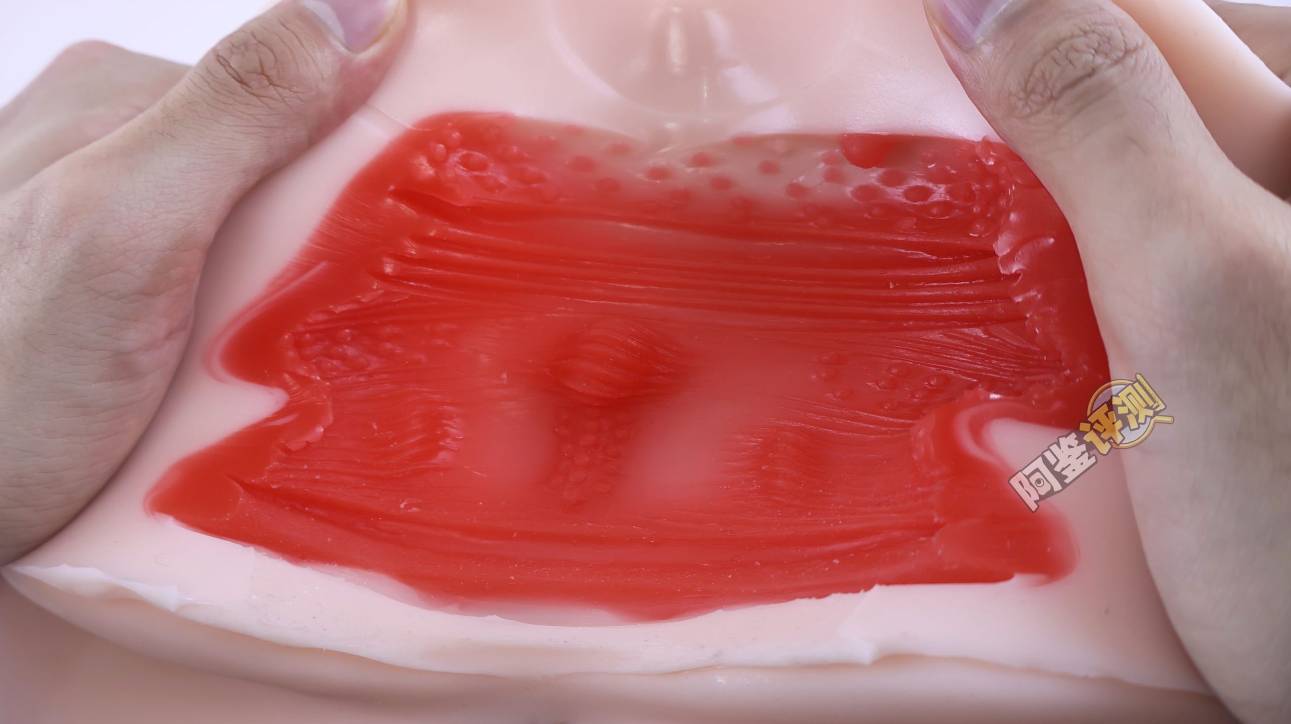 MACCOS——“纯洁之臀BIG”评测！变大后的手感好了太多，但通道为何没有继承？