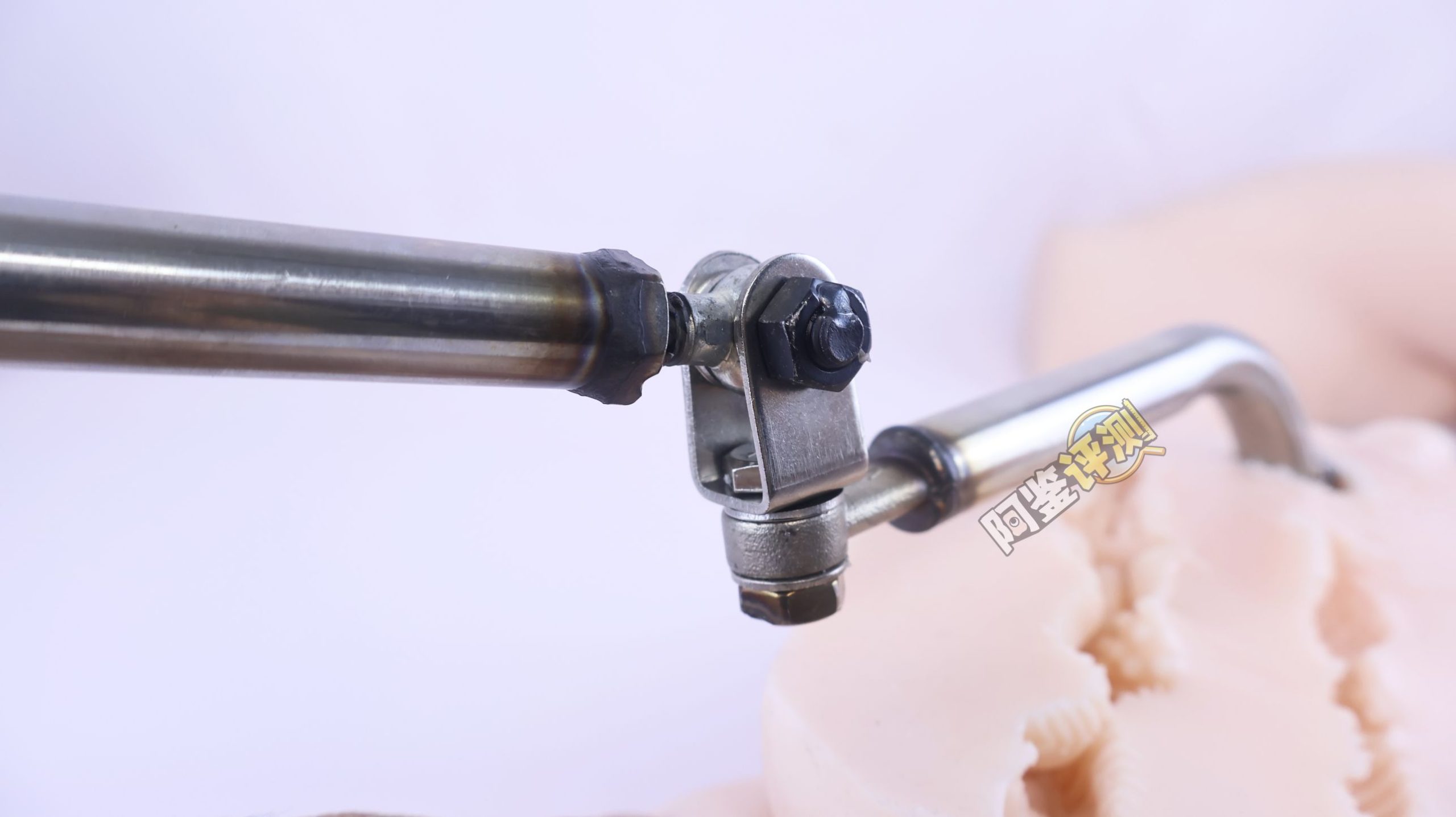 MACCOS——“纯洁之体”评测！少见的带腿小臀模，多种多样的视觉角度