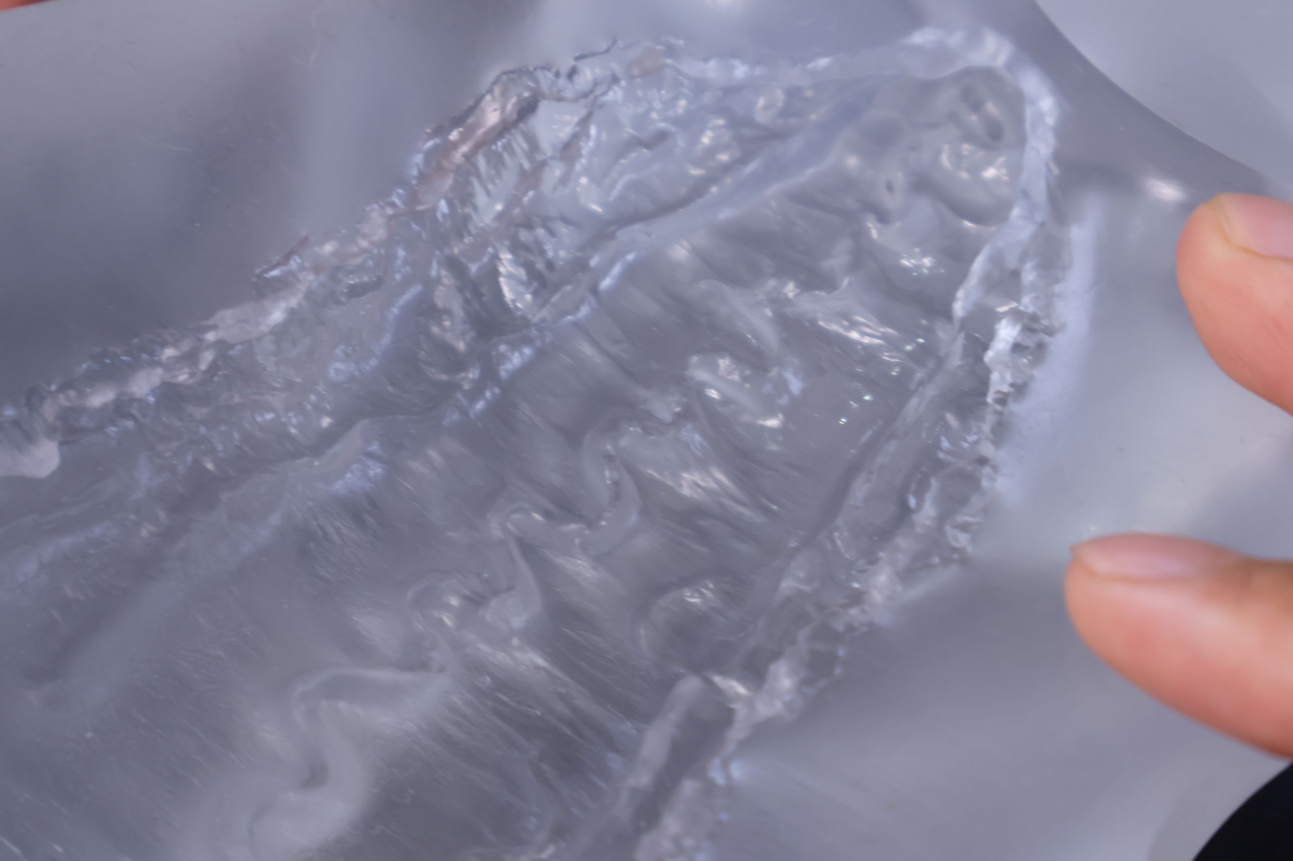 LoveFactor——“纯白机娘”评测！比起透明的核心卖点，胶体的黏着感给我印象更深...