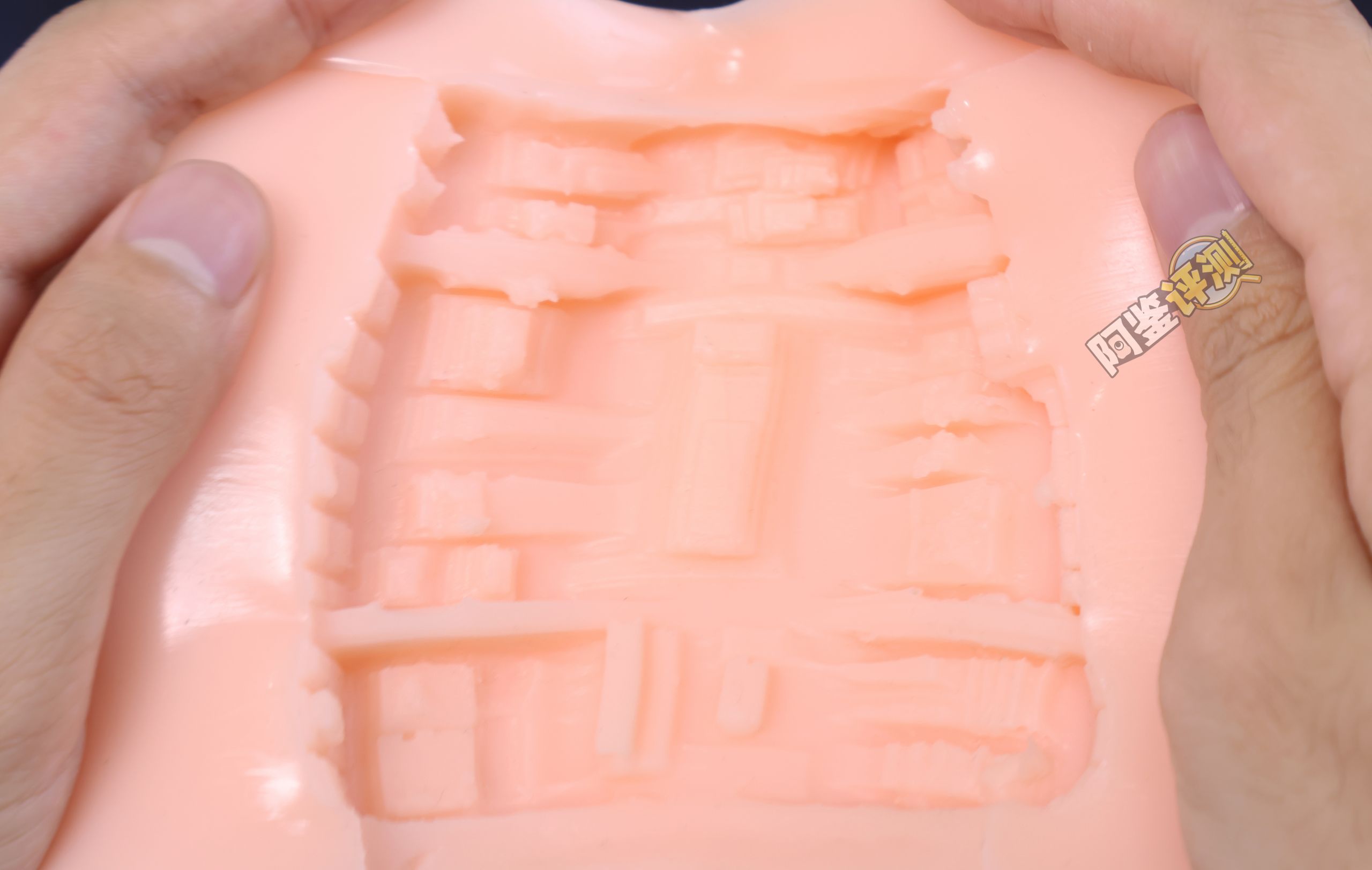 汤玛托易士——“雏宫病院”评测！“运输船”一样的层叠方块，有机胶体中有种机械的无机感