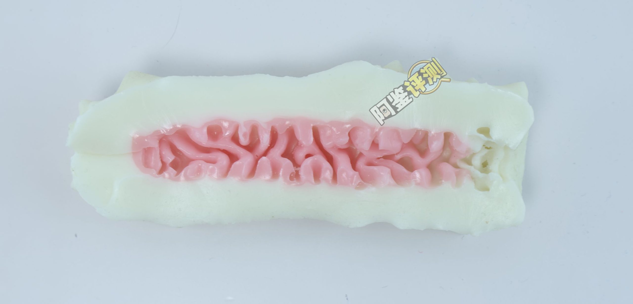 国产大魔王——“白丸”评测！虽然外形手感非常奇怪，但通道的剐蹭感不错