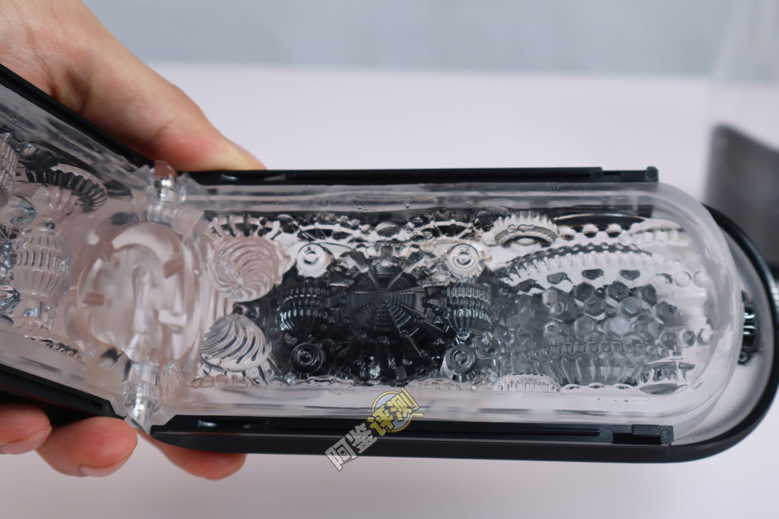 TENGA——“flip GRAVITY黑(电动版)”评测!夹更紧的“魔怔真空杯”,还有个紧贴的震动选项