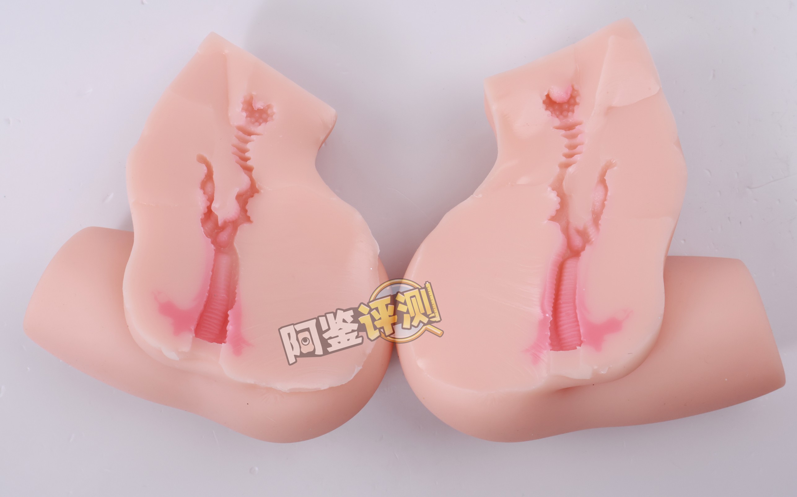 GXP——“兔仆长”评测！猎奇的双子宫小兔几，带腿造型的杯子是怎样体验？