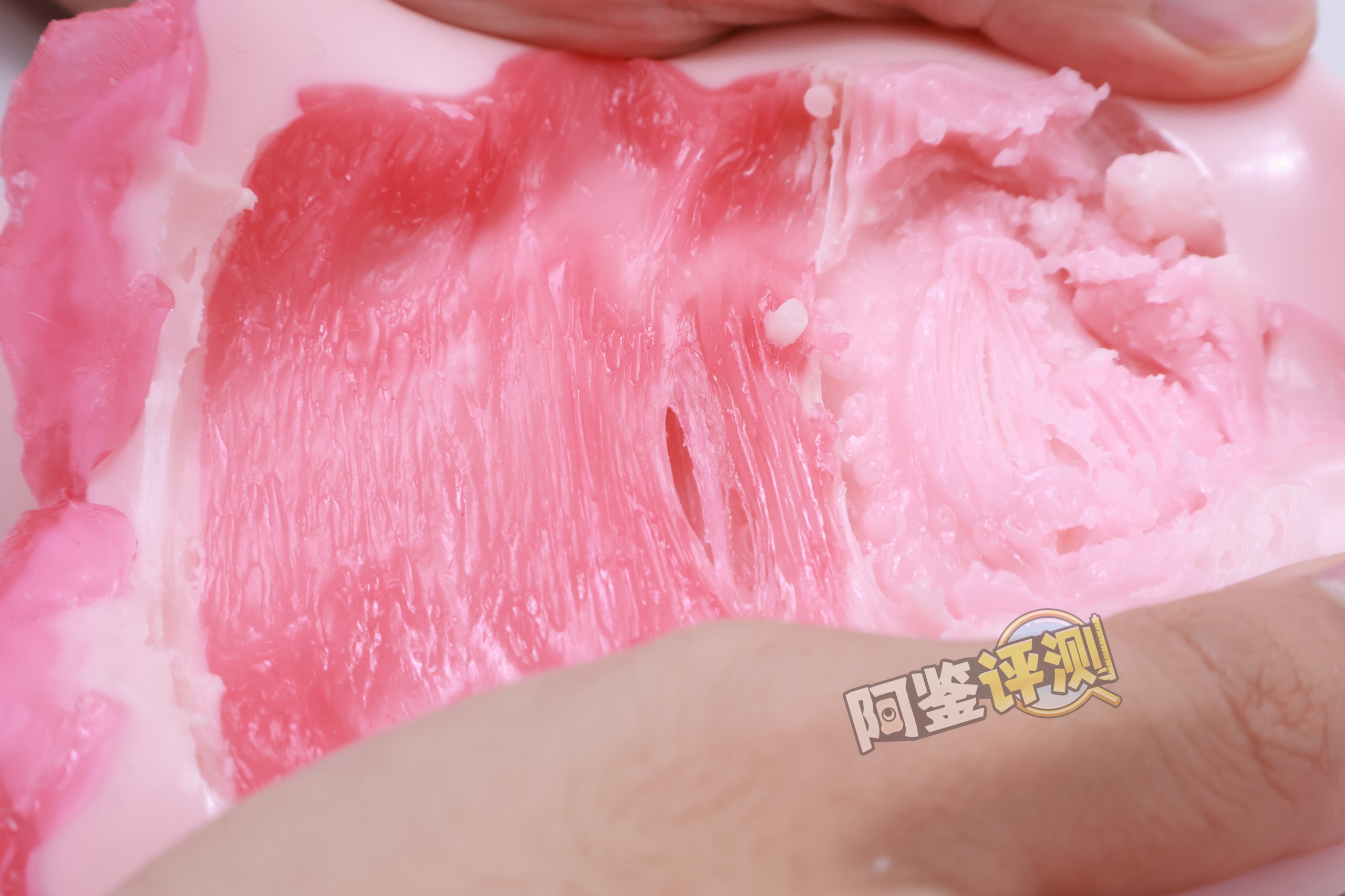 魔眼——“玫瑰新娘（软版）”评测！考古早年魔眼的黏土感材质，但品控究极大爆炸