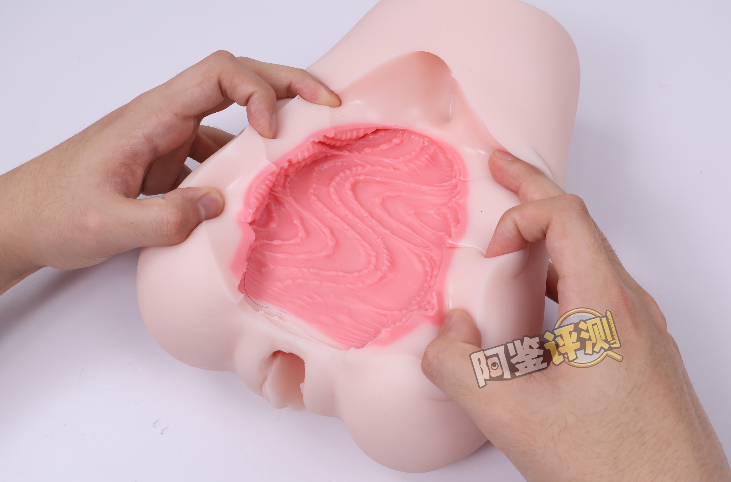 YOKUBOU——“贫乳兔娘”评测！通道体验很弱但重量拉满，方正小身体类别的高配版本！