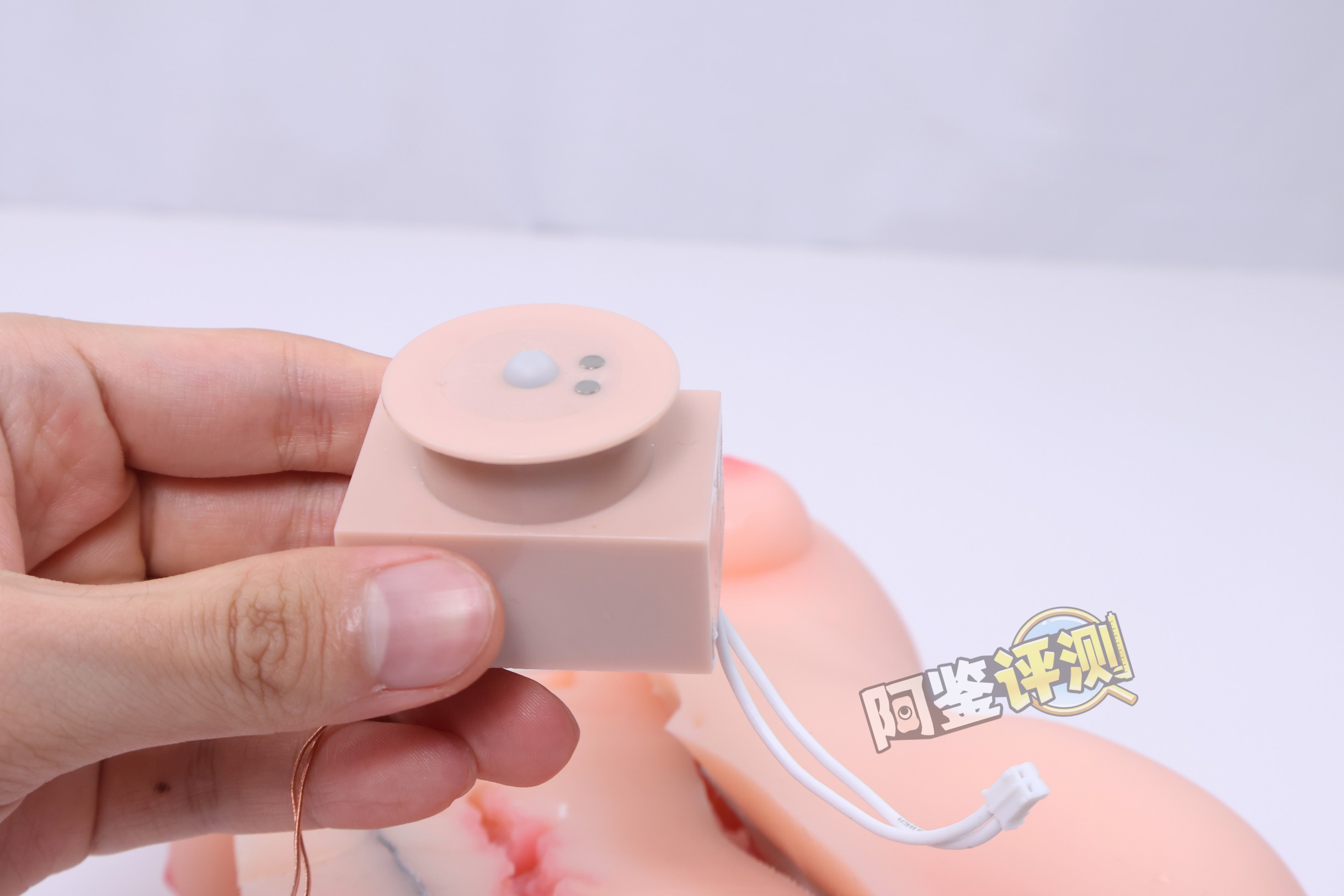 YUU——“热热子四代”评测！体验上虽然没有太多可圈可点的地方，但加热整体效果不错