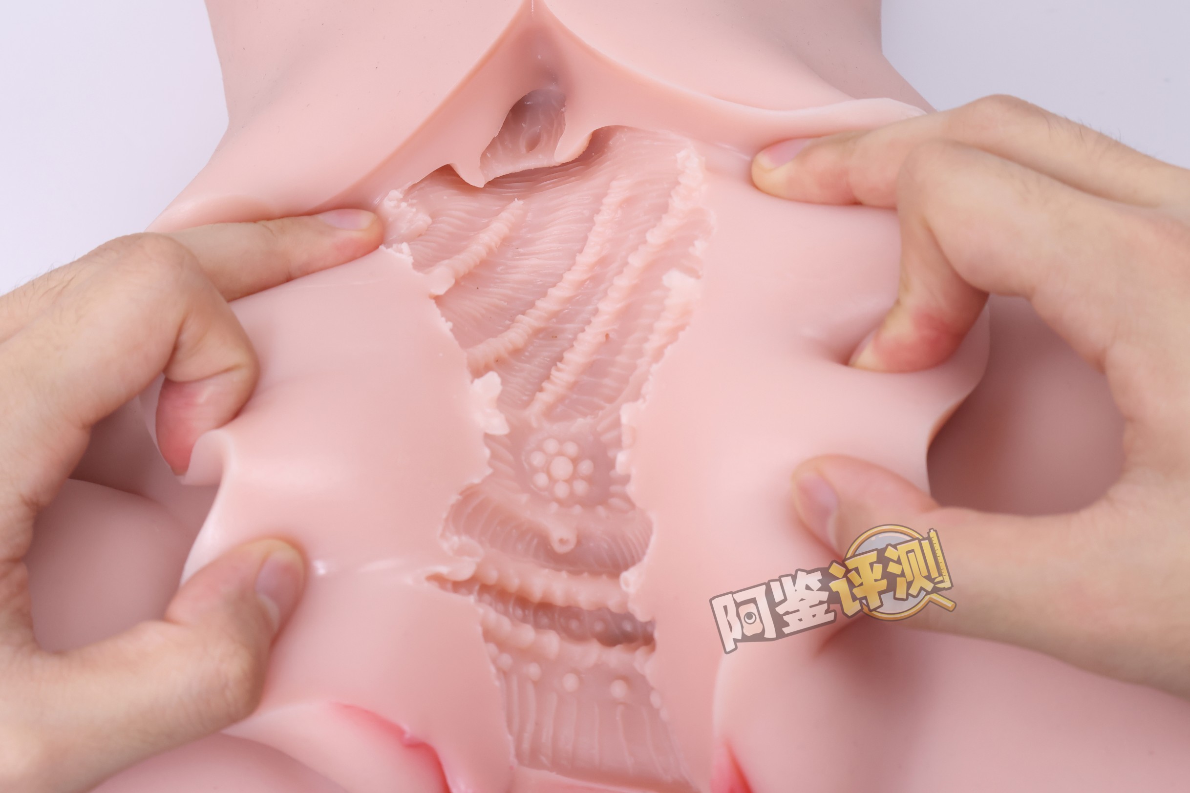 BONMOR——“美骨柔姬”评测！超级真实的肋骨握持感，但腿部和通道设计糟糕到难以相信