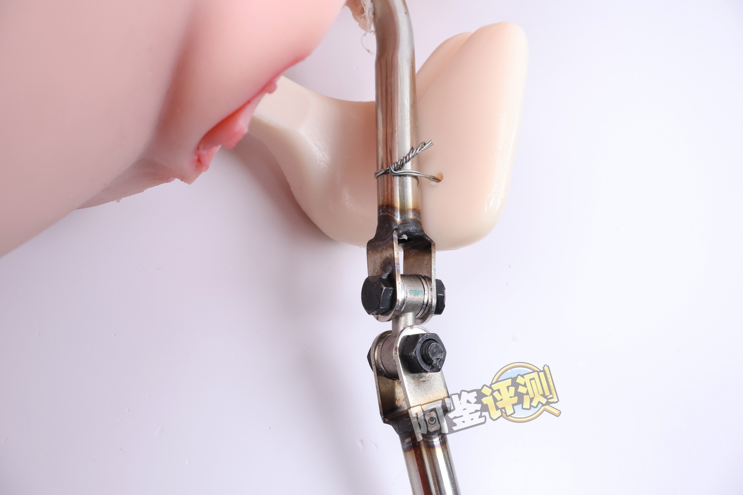 BONMOR——“美骨柔姬”评测！超级真实的肋骨握持感，但腿部和通道设计糟糕到难以相信