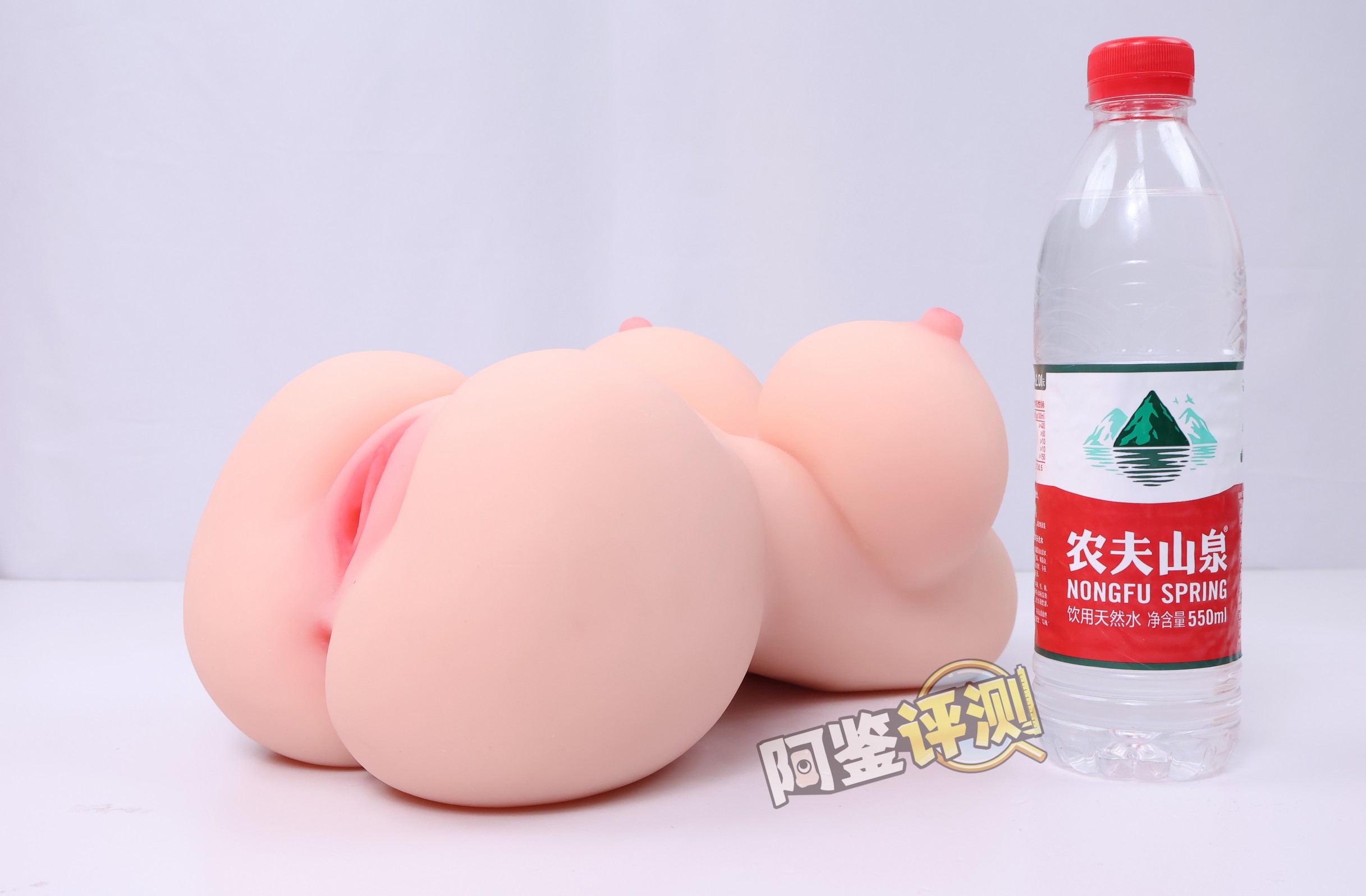 杯多多——“乳穴牛娘”评测！造型虽然看着还不错，但怎么又给我几把撞到骨架上头去了？！