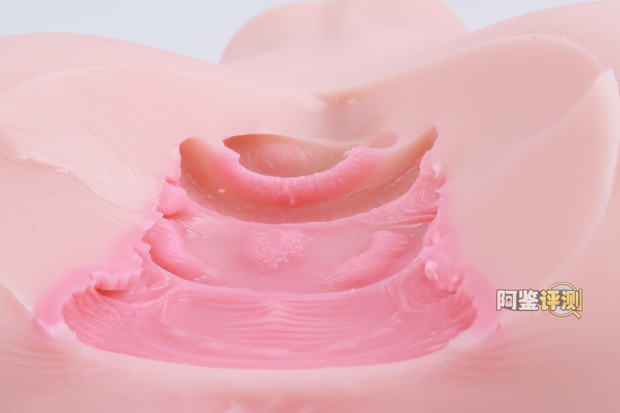 傲川——“臀娘”评测！专精趴式后入的超级大肉臀，床置“开大车”感觉的极致体现！