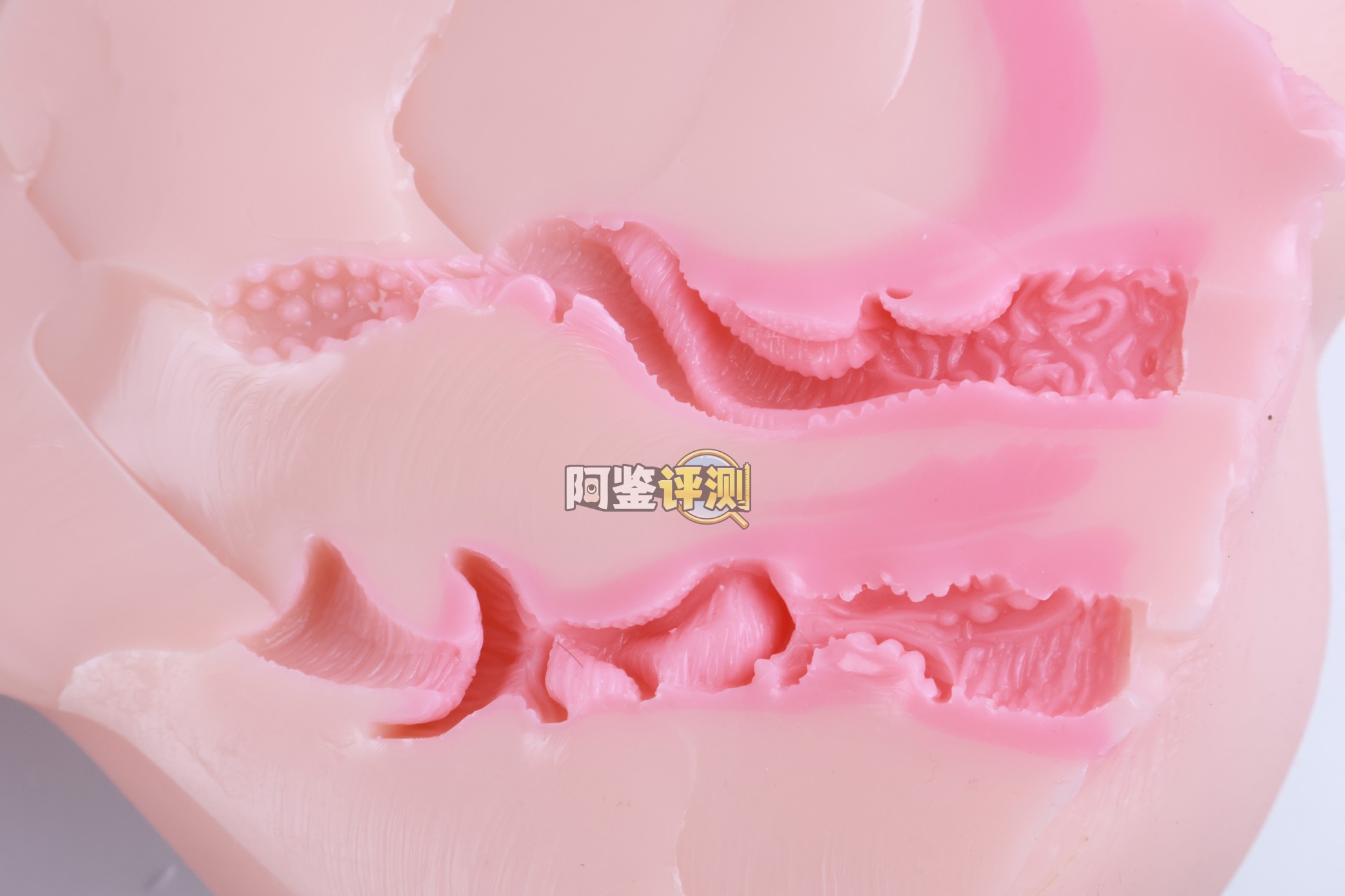 傲川——“臀娘”评测！专精趴式后入的超级大肉臀，床置“开大车”感觉的极致体现！