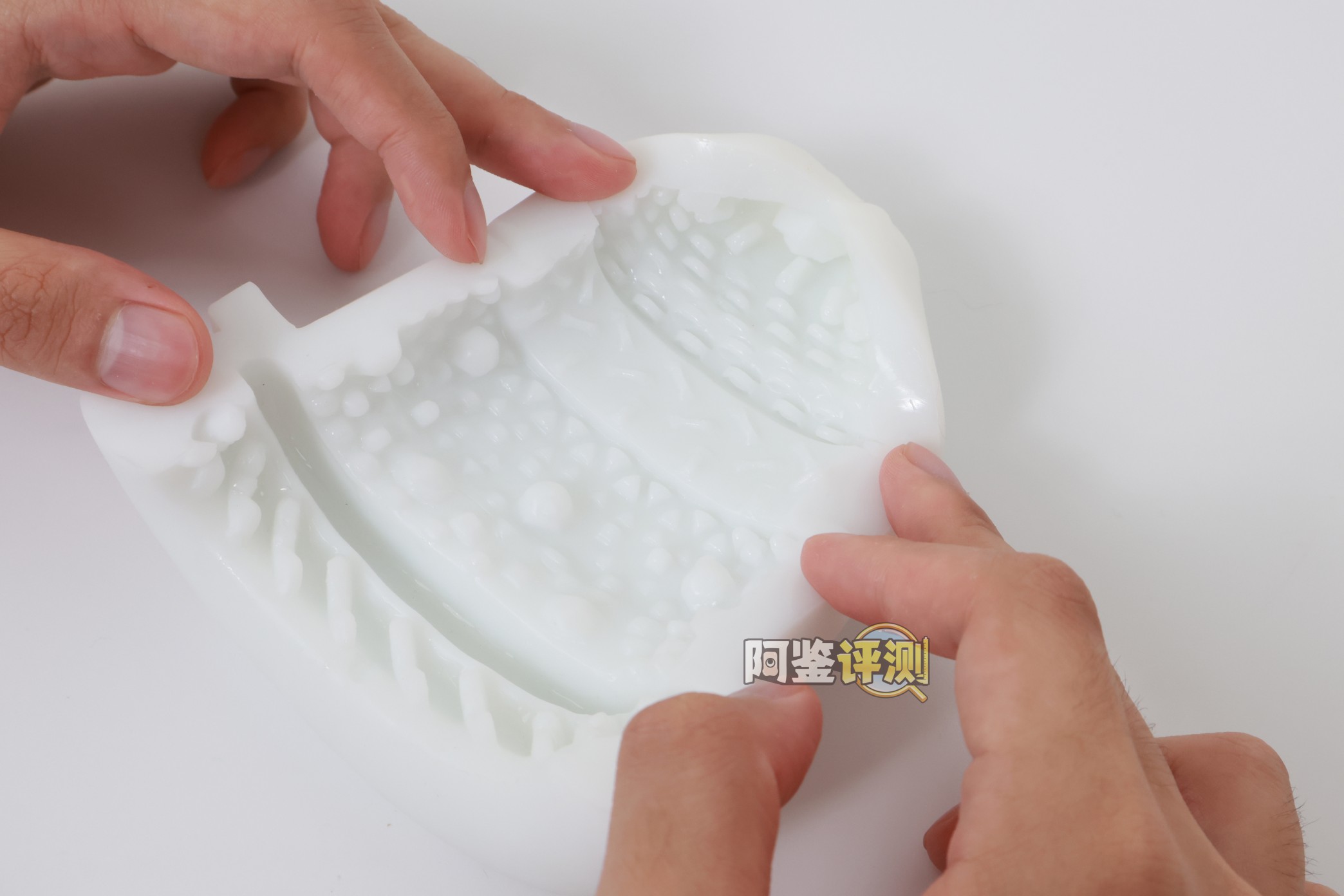 GXP——“艾萝机娘（手动款）”评测！TENGA打气筒“AERO—Cobalt Ring”的复刻版，但工艺水平还并没有达到那么好