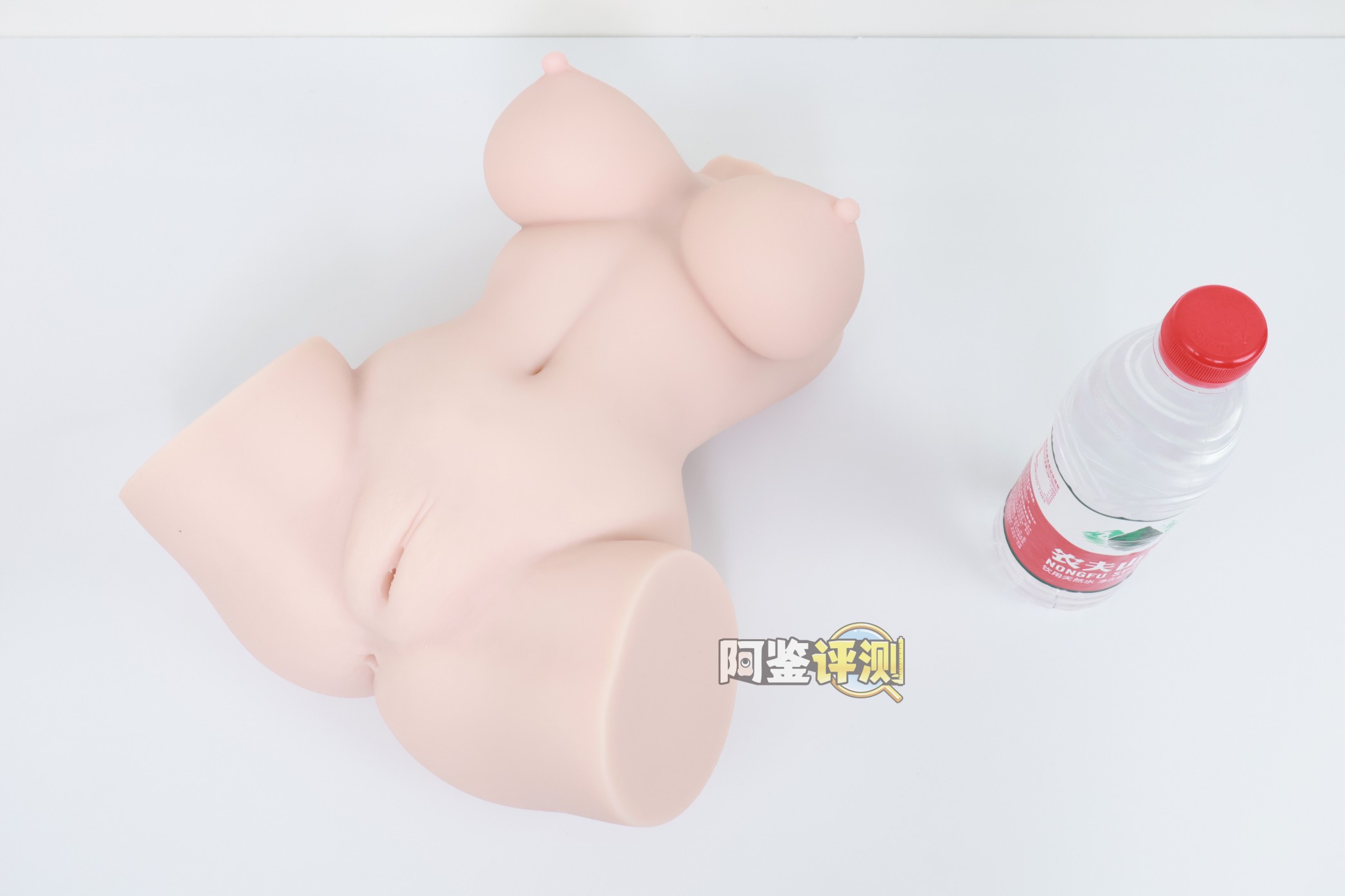 yokubou——“火热应援团（半身）”评测！小臀模前作的延续半身款，终于有一款带软胸的小身体了！