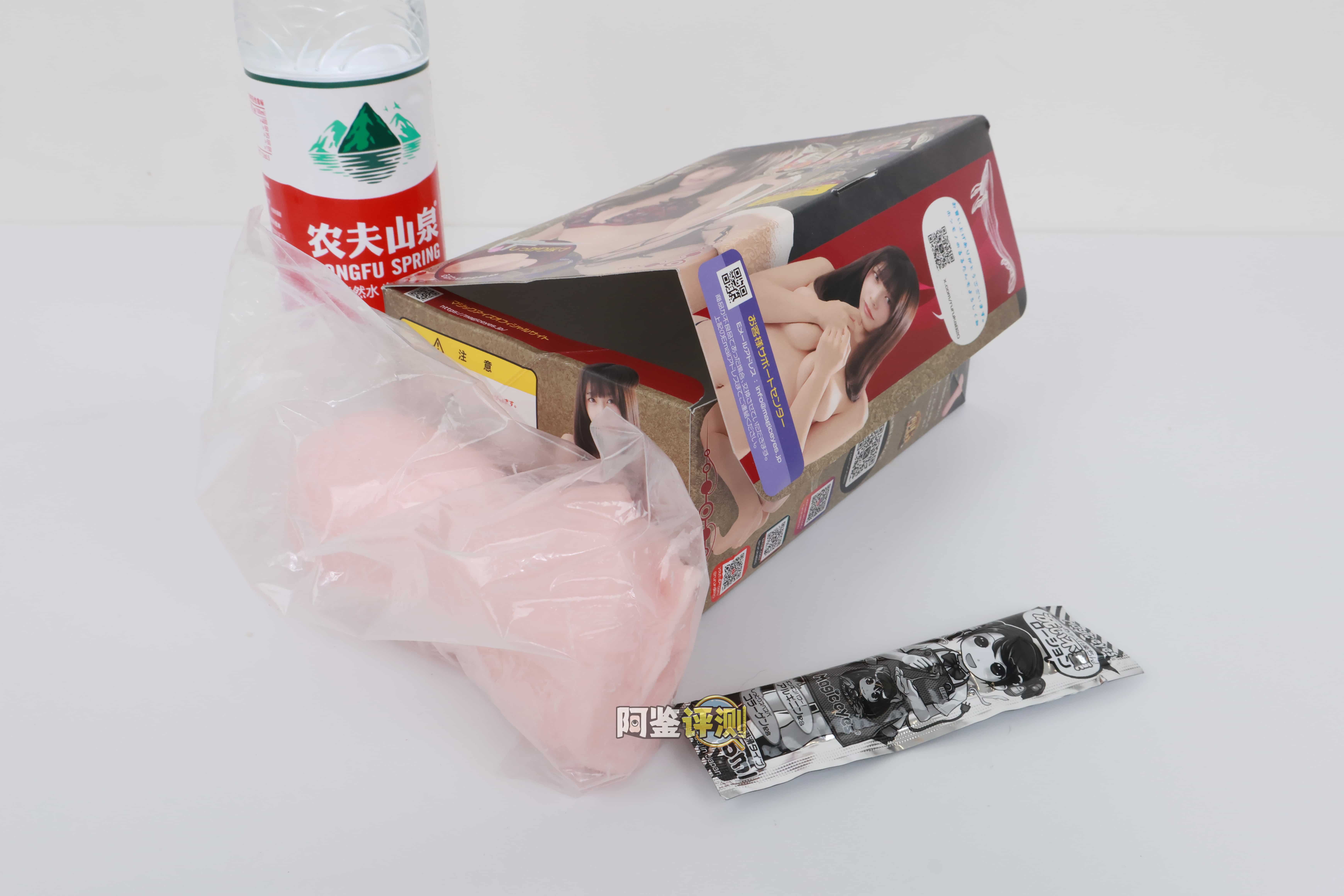 魔眼——"露露碳"评测！以猎奇画风和奇妙主题著称的魔眼，怎么突然做起了女优联名款？