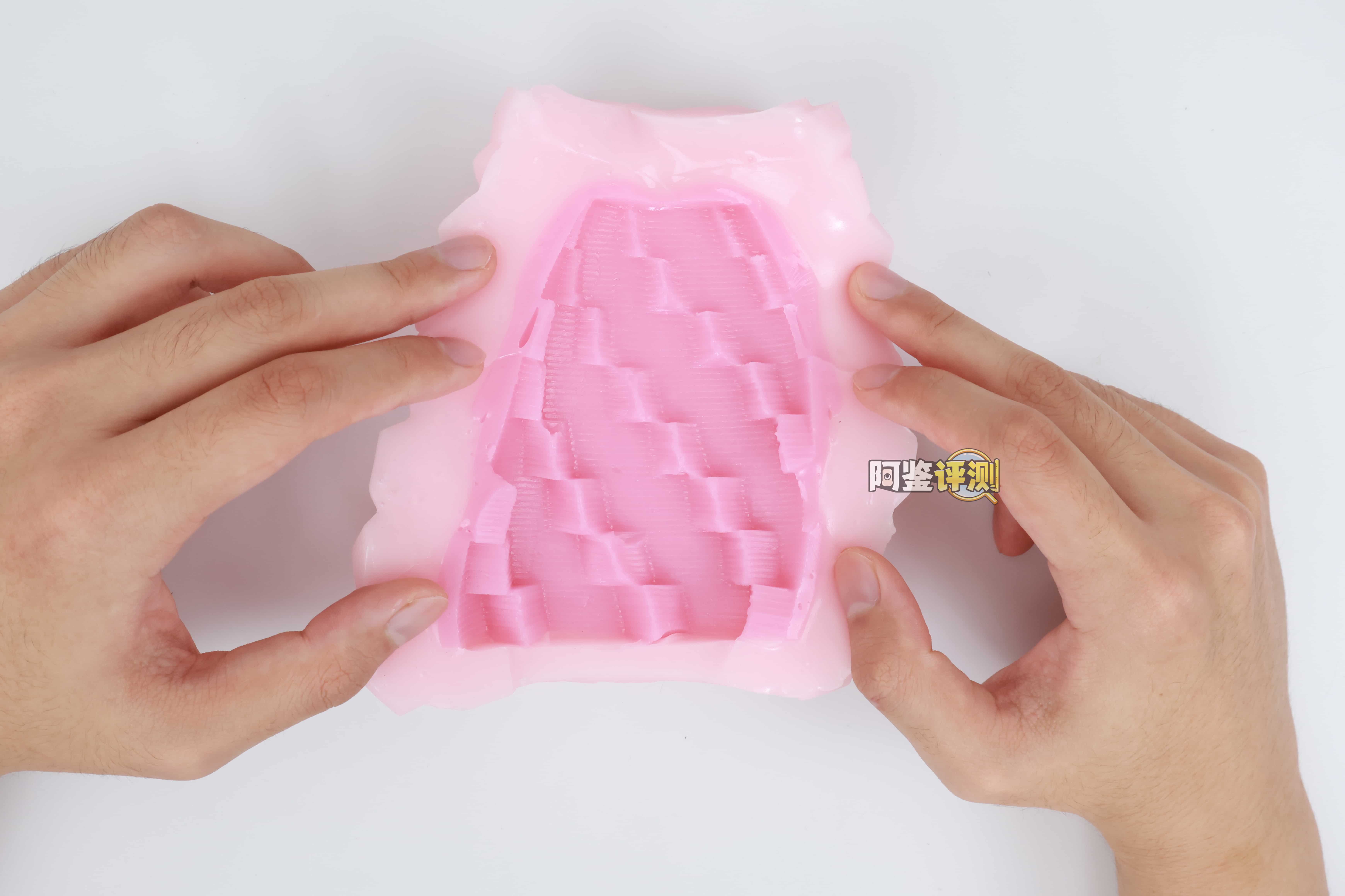 KK——“榨精术士”评测！外软内硬的旋转大块结构，有物理刺激但缺少一些肉感的包裹