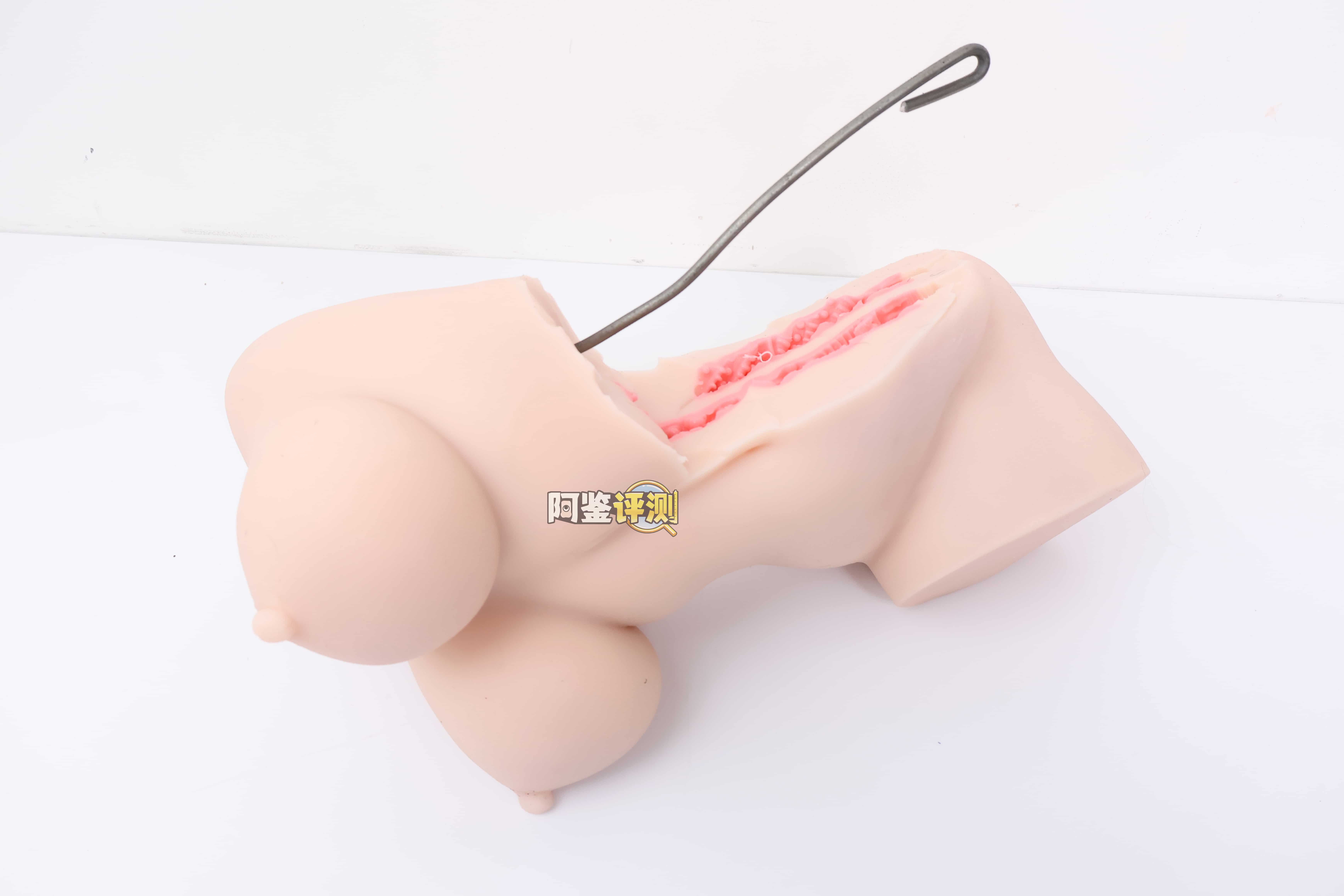 yokubou——“火热应援团（半身）”评测！小臀模前作的延续半身款，终于有一款带软胸的小身体了！