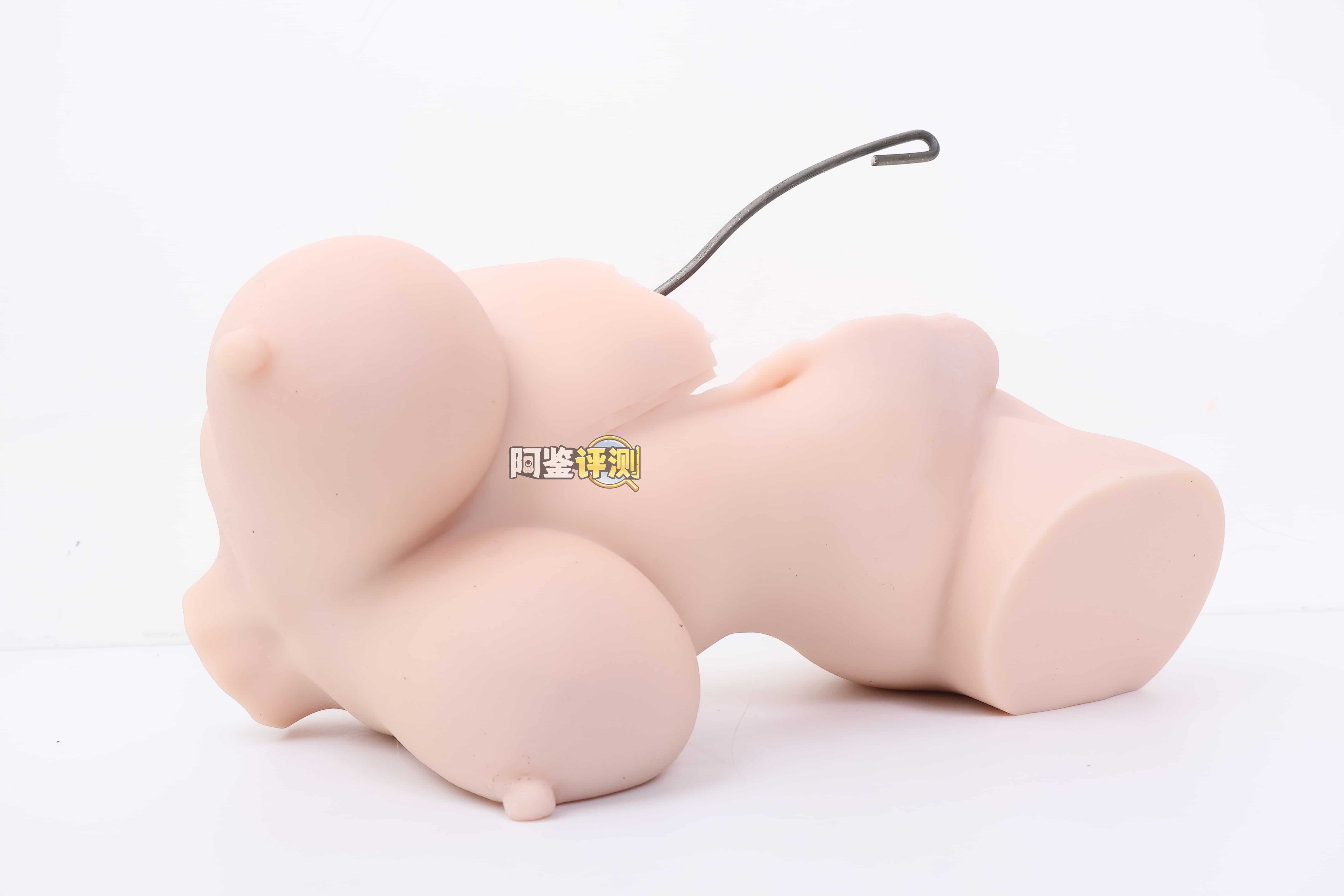 yokubou——“火热应援团（半身）”评测！小臀模前作的延续半身款，终于有一款带软胸的小身体了！