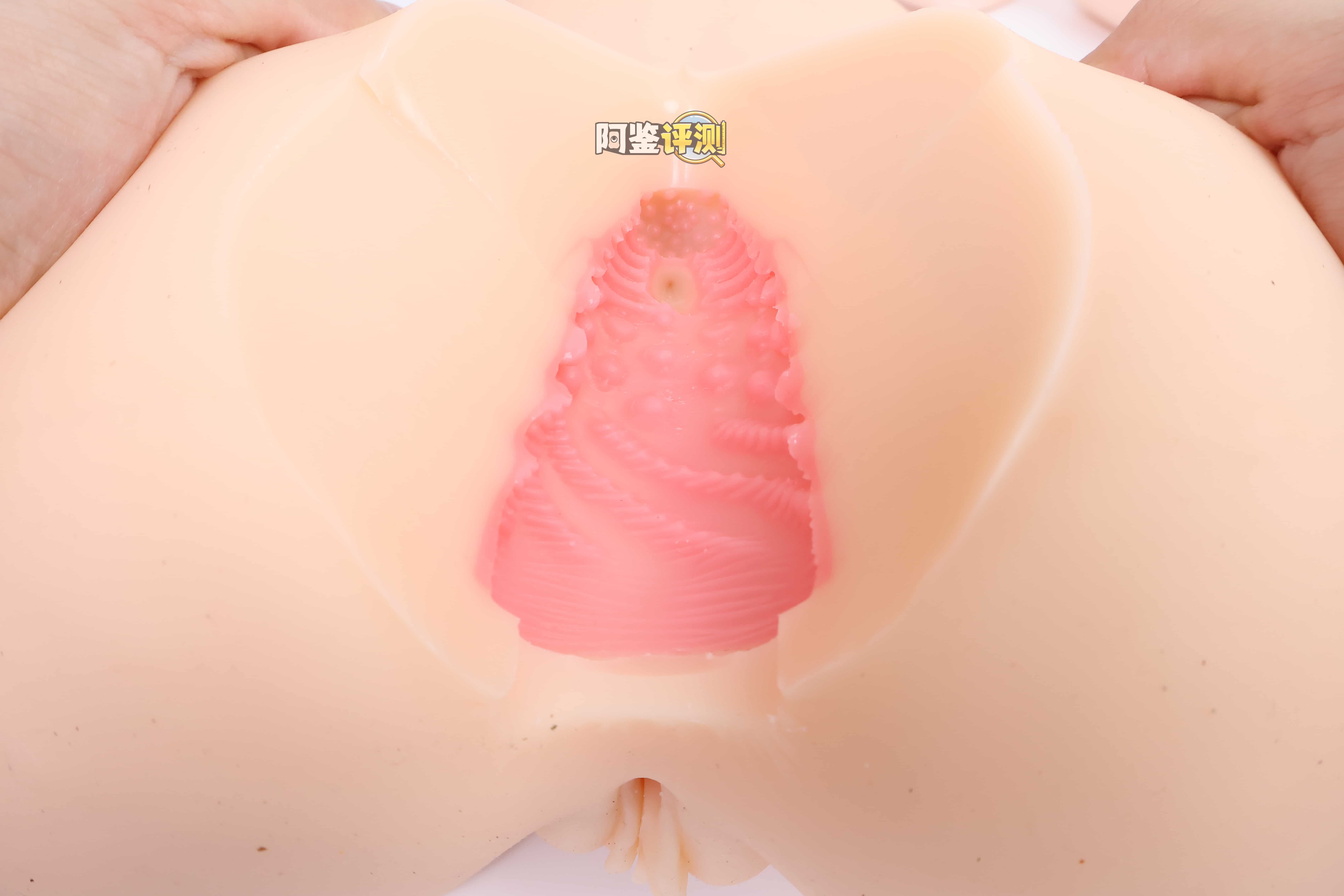 OK——“地雷系彼女”评测！硬度如此高的小臀模，撞起来的感觉像是”以卵击石“.....