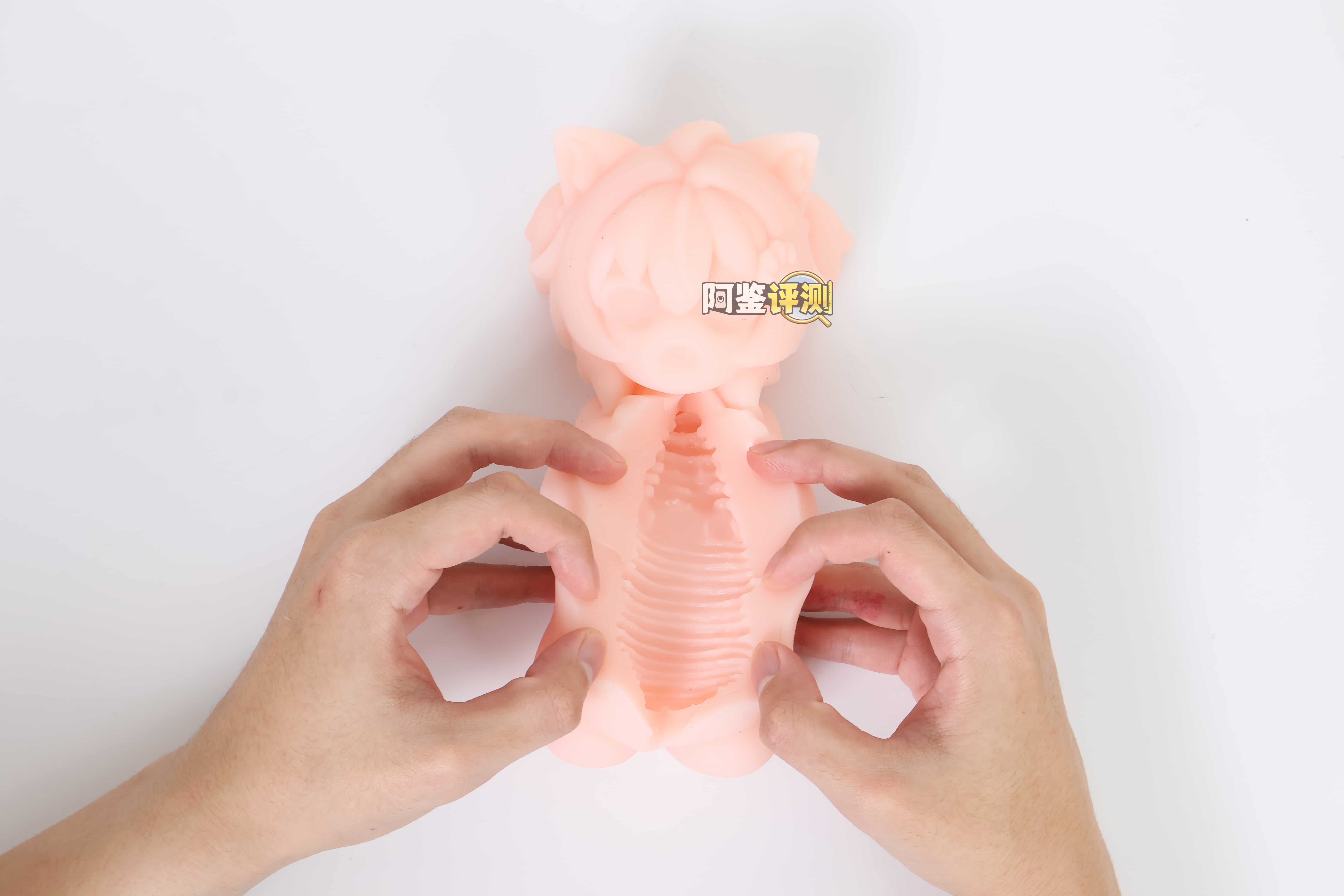 汤玛托易士——”猫乃井莉莉”评测！自家Vtuber联名的“人格排泄”主题杯，主题新奇但是设计敷衍