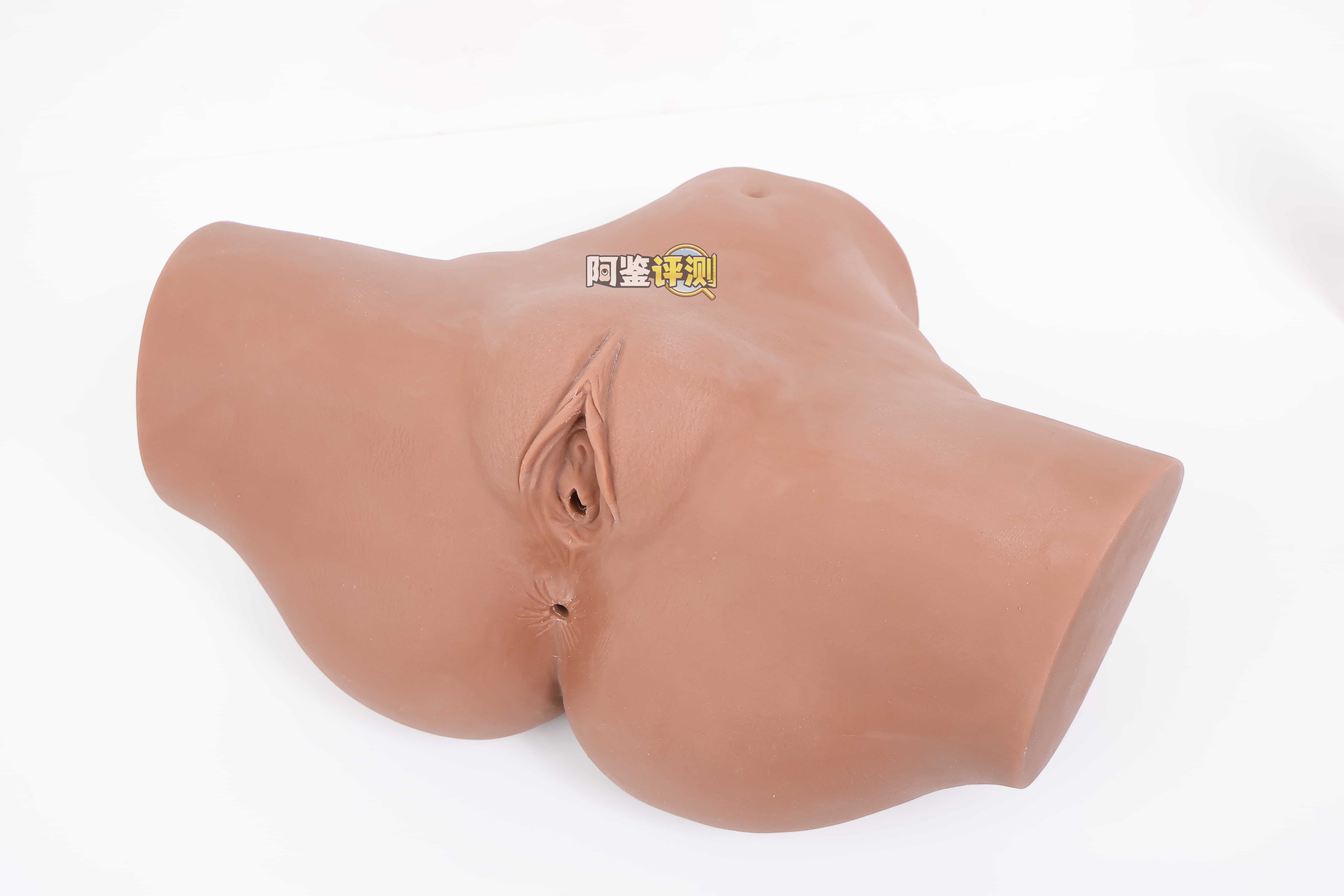 MUNI——”埃及艳后PRO”评测！跨部接触面超大的一字马臀模，厚实腰部带来的独特体积感