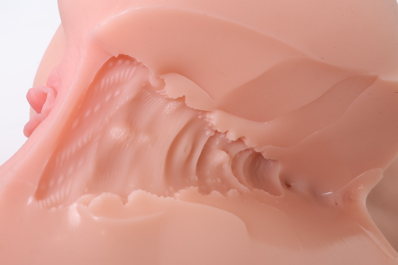 傲川——”水野2”评测！全身慢玩材质的超大型倒模，软感够真实，保养起来也够辛苦!