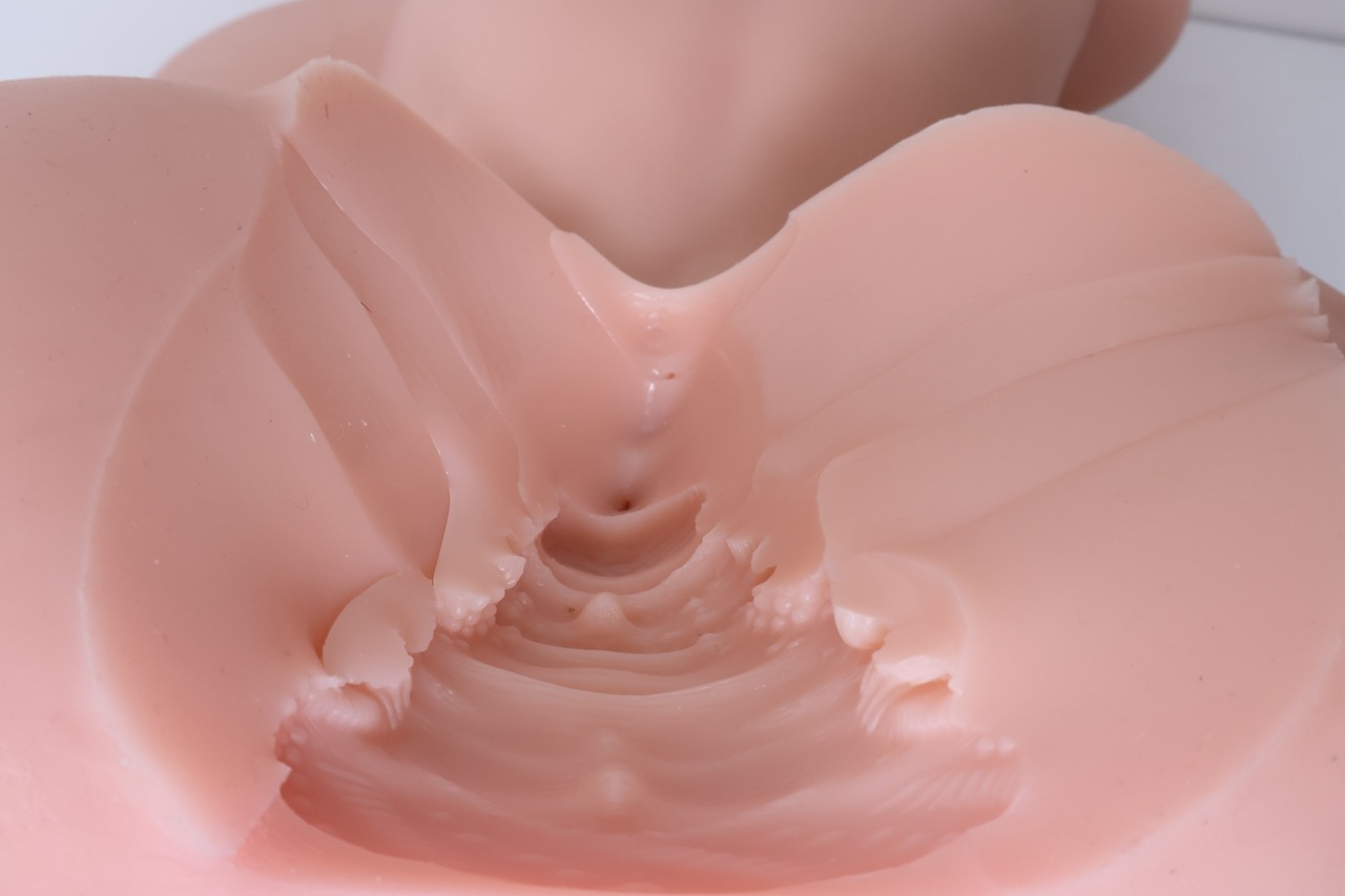 傲川——”水野2”评测！全身慢玩材质的超大型倒模，软感够真实，保养起来也够辛苦!