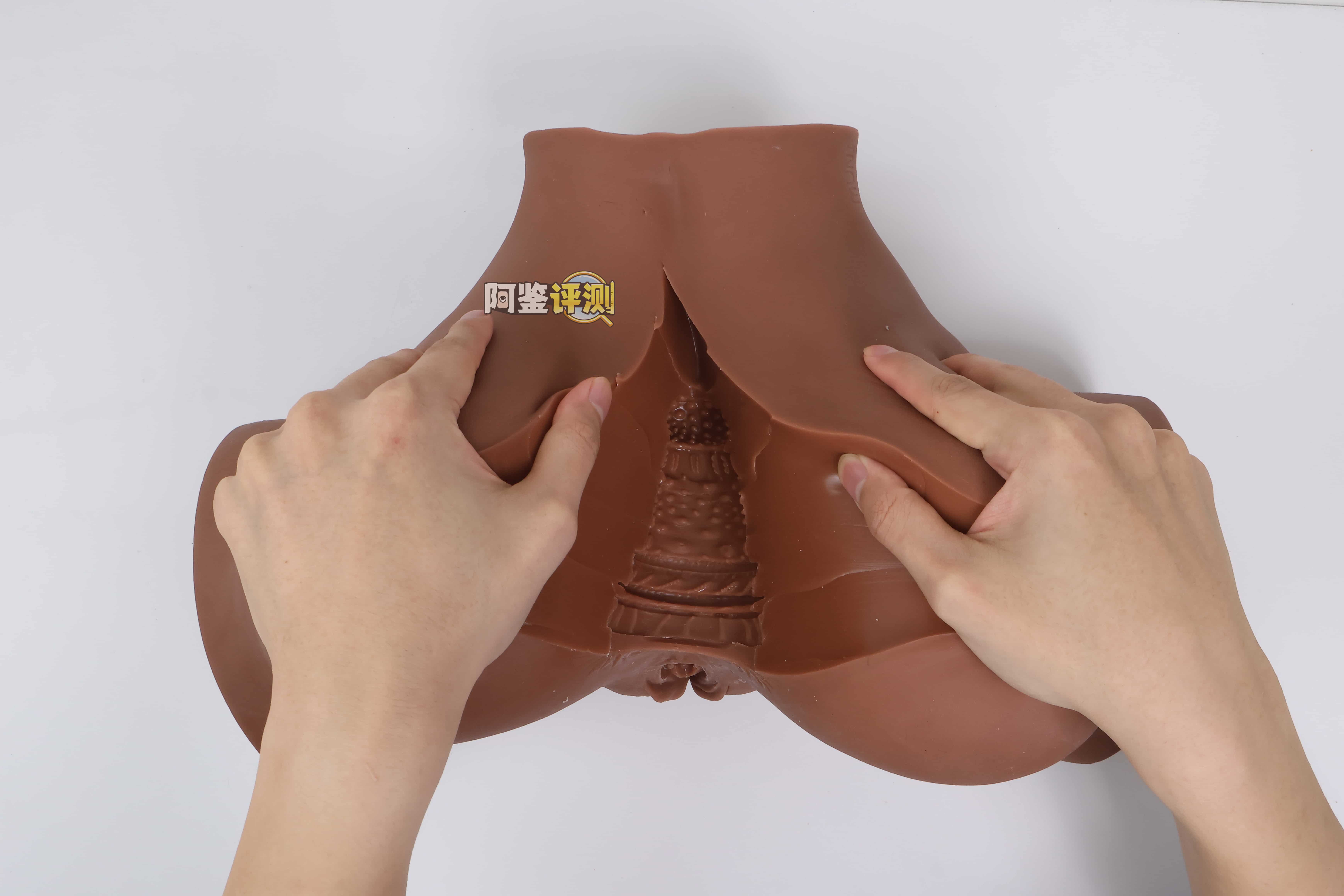 MUNI——”埃及艳后PRO”评测！跨部接触面超大的一字马臀模，厚实腰部带来的独特体积感