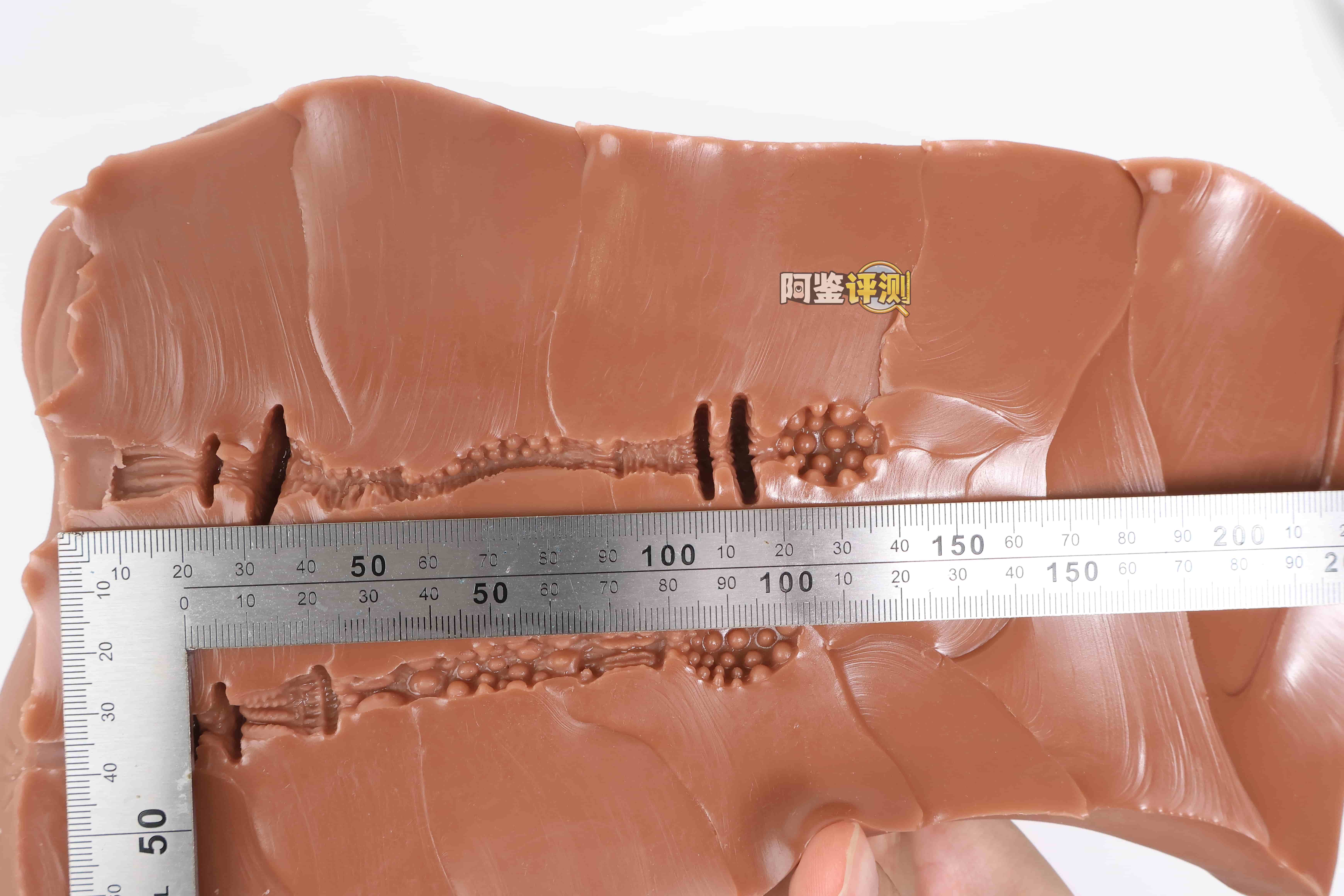 MUNI——”埃及艳后PRO”评测！跨部接触面超大的一字马臀模，厚实腰部带来的独特体积感